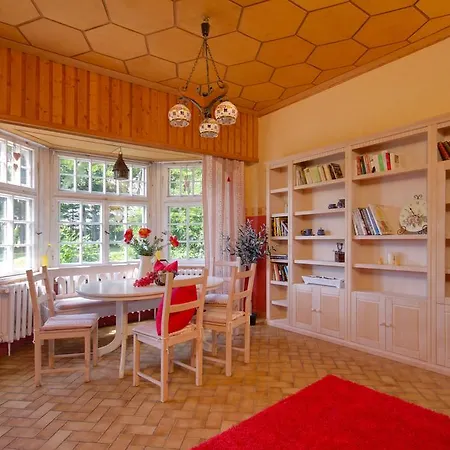 Gæstehus Matys Landhausperle An Der Mueritz 4*